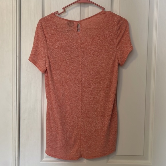 Patagonia Women’s Mount Airy Scoop Tee in “mellow melon” size small NWT - Picture 5 of 5